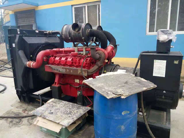 青龙关于柴油发电机组水箱污垢的产生与清理