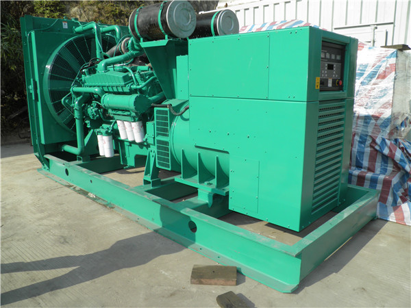 青龙出租发电机-进口柴油发电机组与国产柴油发电机组的区别
