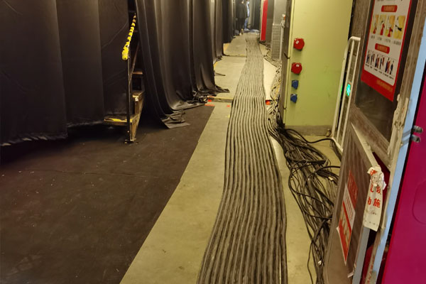 青龙柴油发电机组的输出电压可以调节到哪些范围？