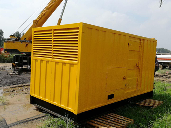 青龙100kW柴油发电机组在什么情况下需要更换机油？