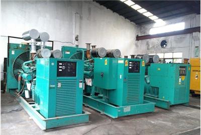 青龙如何判断汽油发电机组电瓶的使用寿命？