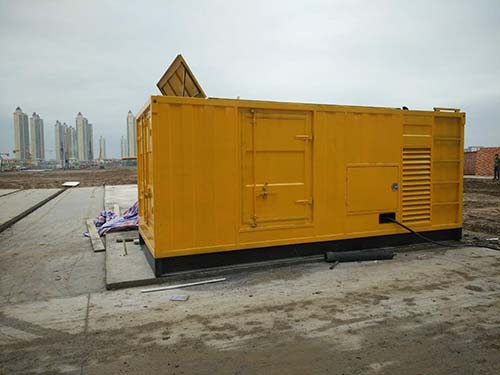 青龙合同中关于乙方责任导致工期延误的赔偿标准应该如何制定？