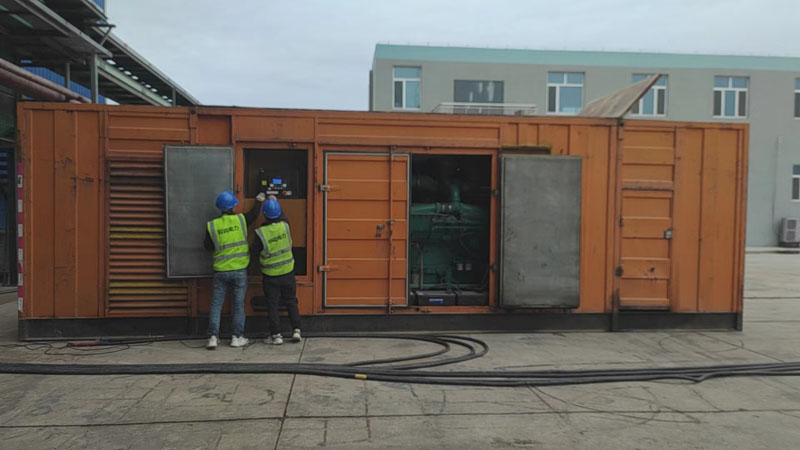 青龙如何检查柴油发电机组的机油油位？